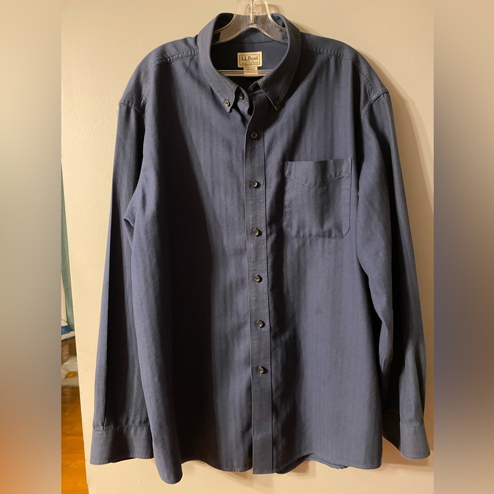 LLBean since 1912 quality guaranteed Mens 100% cotton size XL- REG blue